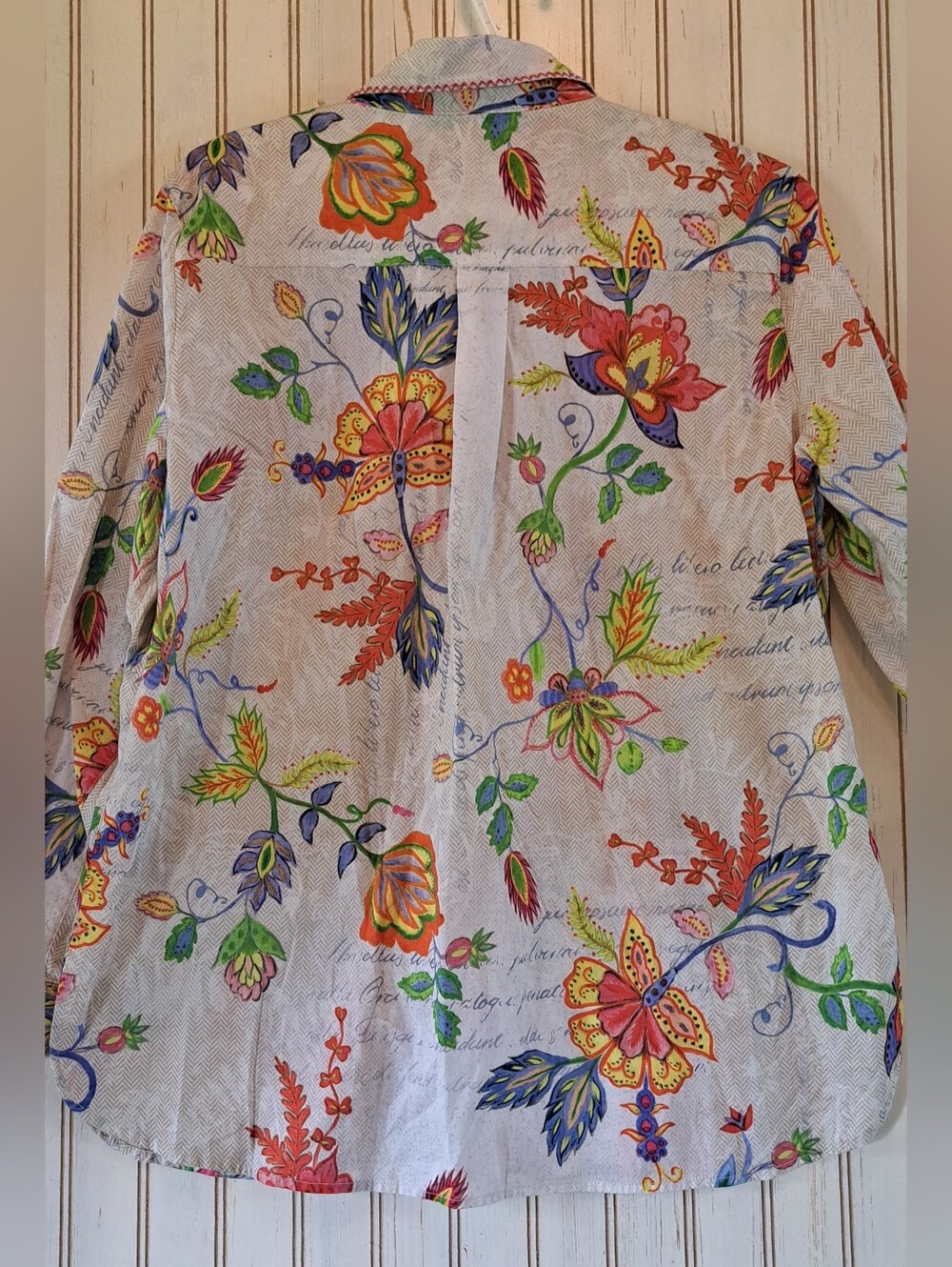 John Mark Floral Button Front Blouse  Floral Lightweight Embroidered Pockets  M - Picture 12 of 14